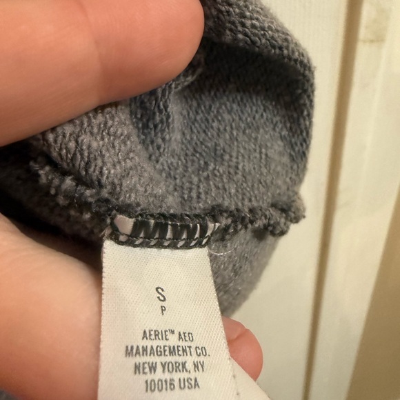 Aerie Charcoal Gray Top - Picture 3 of 4